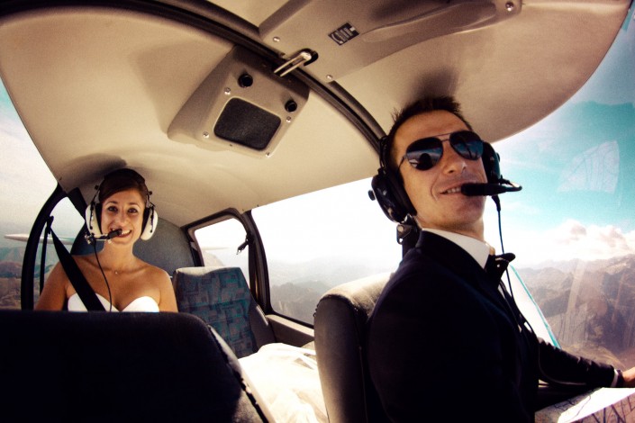 trash the dress dans un avion