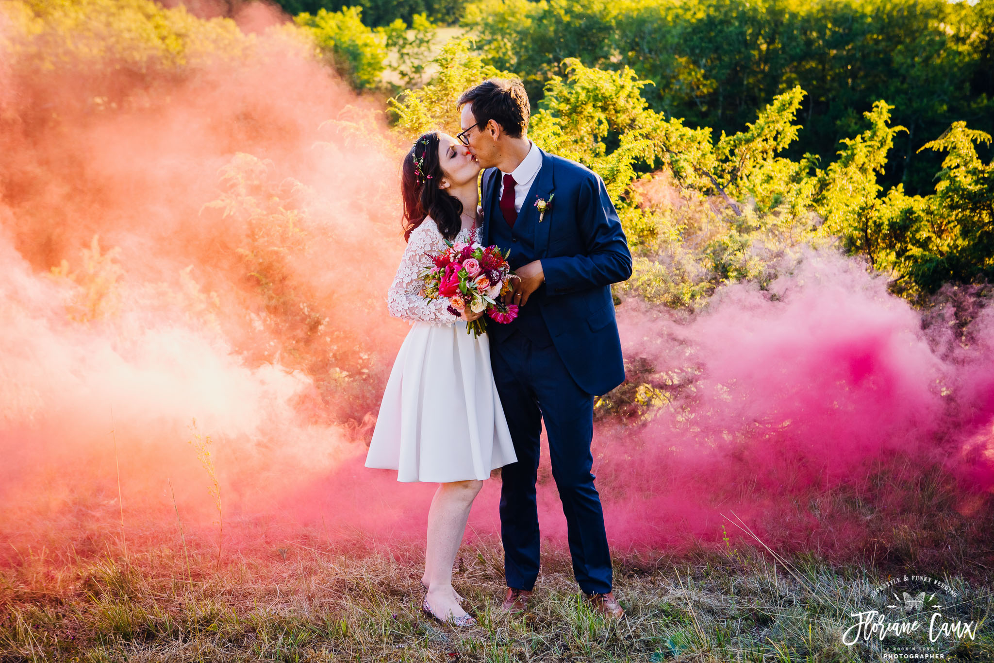 photographe-mariage-funky-licorne-fumigenes-badass-10