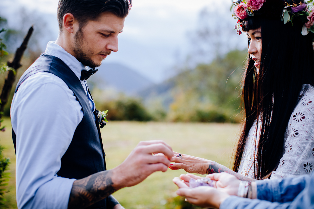 Anh-Wisle-Kim-elopement-pyrenees-mountain-Floriane-Caux (83)
