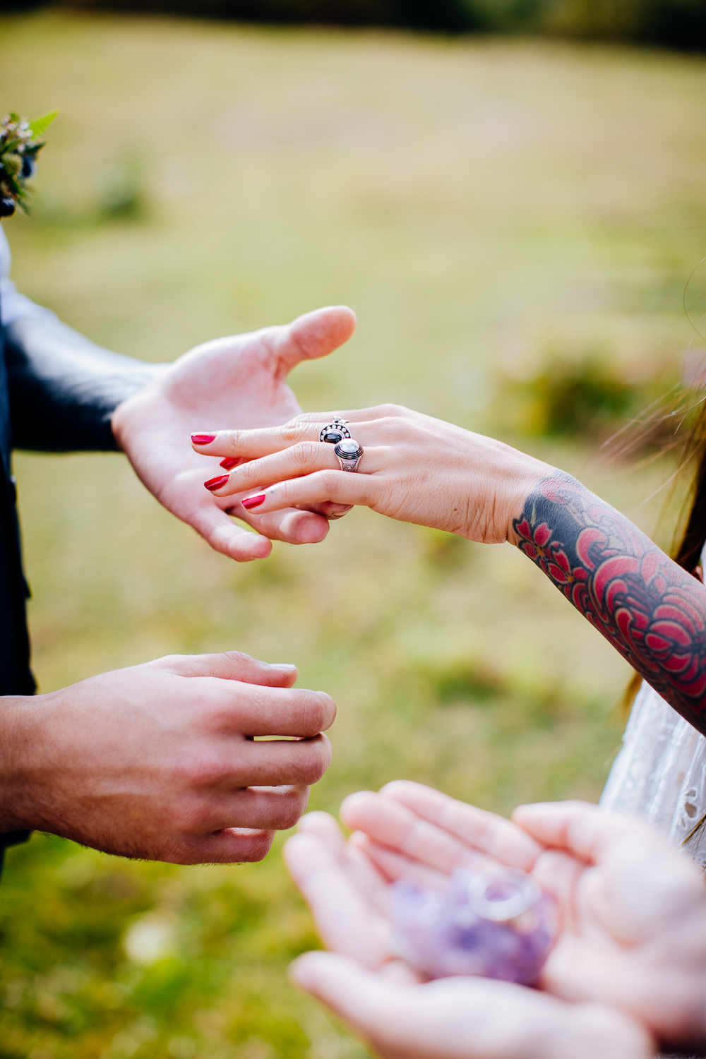 Anh-Wisle-Kim-elopement-pyrenees-mountain-Floriane-Caux (84)
