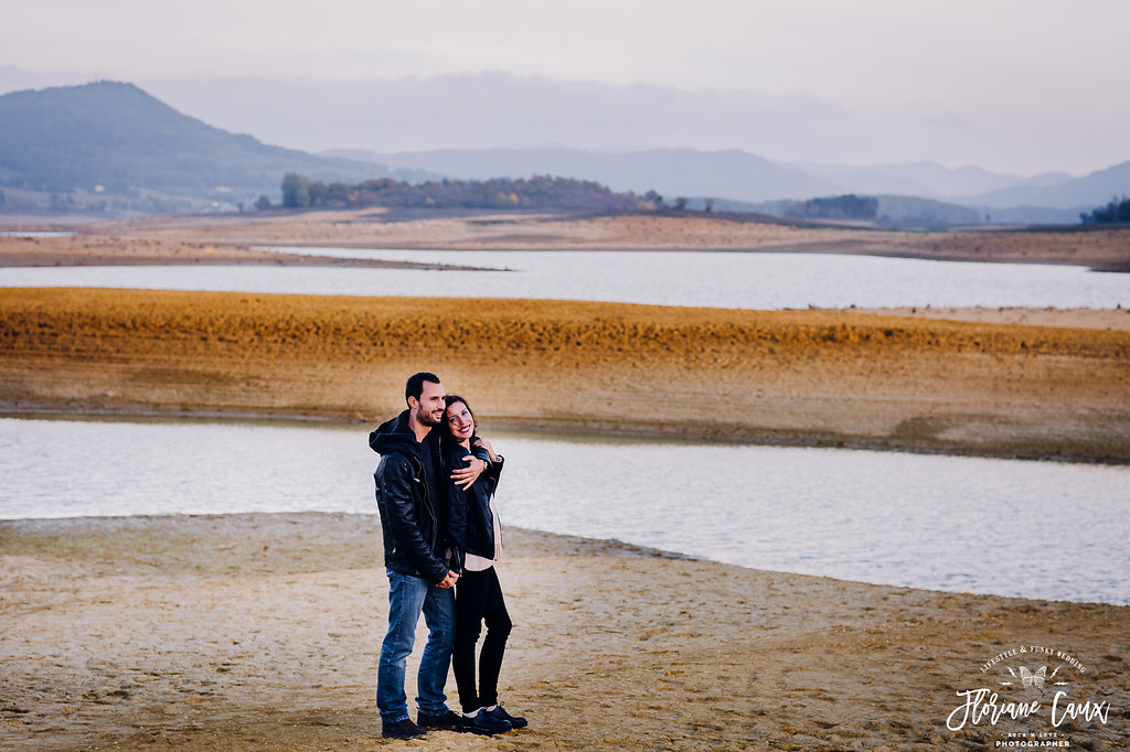 seance-photo-couple-lac-desert-ariege (25)