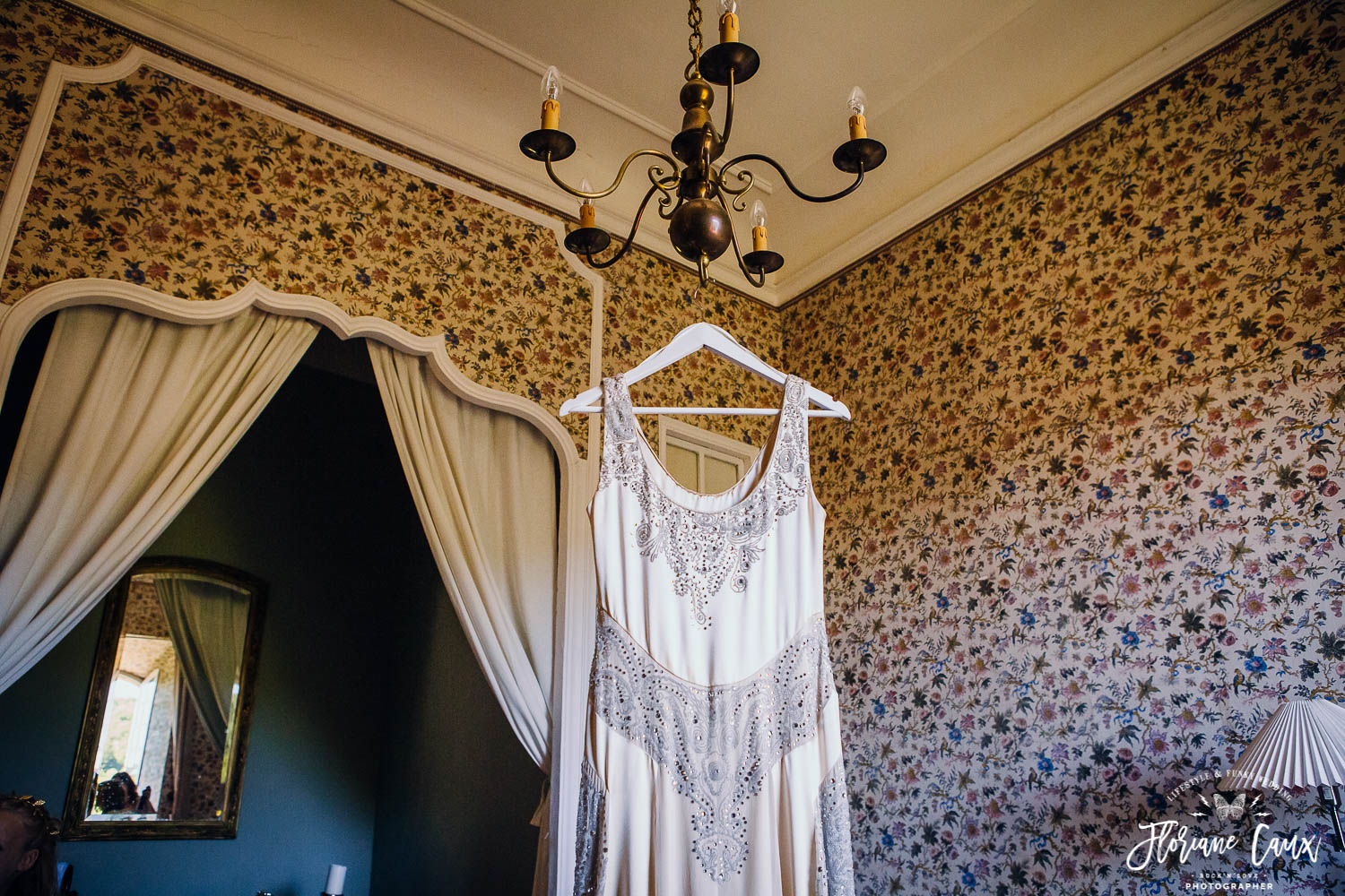 destination-wedding-photographer-France-Chateau-Abbaye-de-Camon (19)