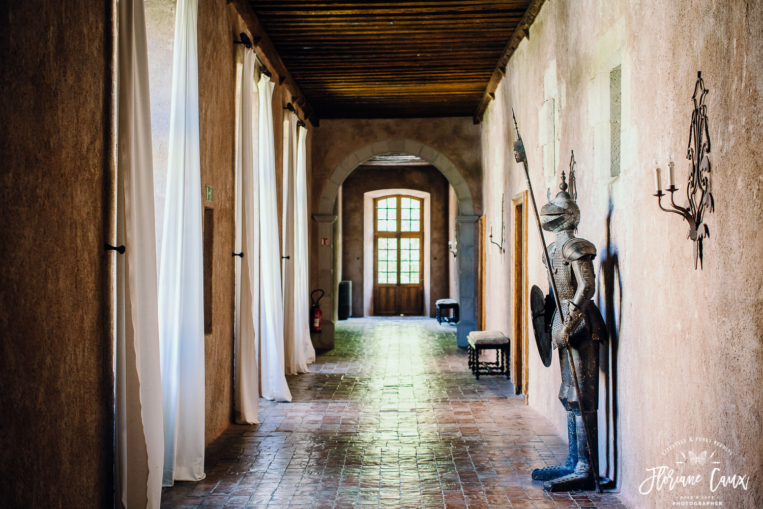 destination-wedding-photographer-France-Chateau-Abbaye-de-Camon (33)