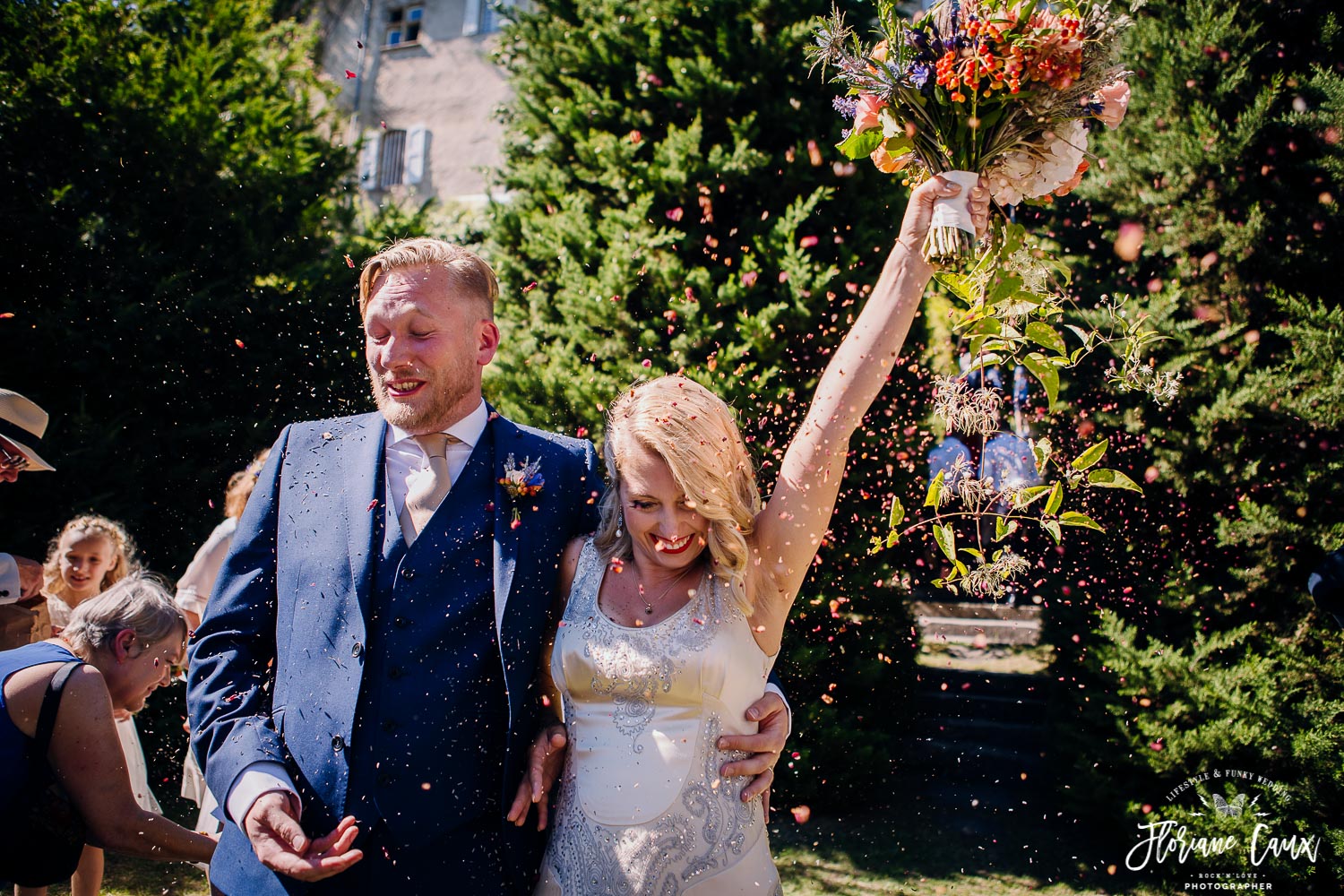destination-wedding-photographer-France-Chateau-Abbaye-de-Camon (46)