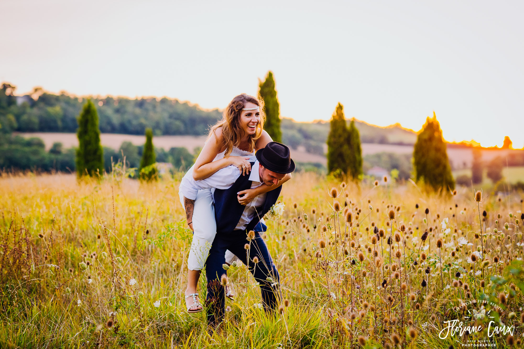 couple-photoshoot-Toulouse-smokebombs-and-donkeys (22)