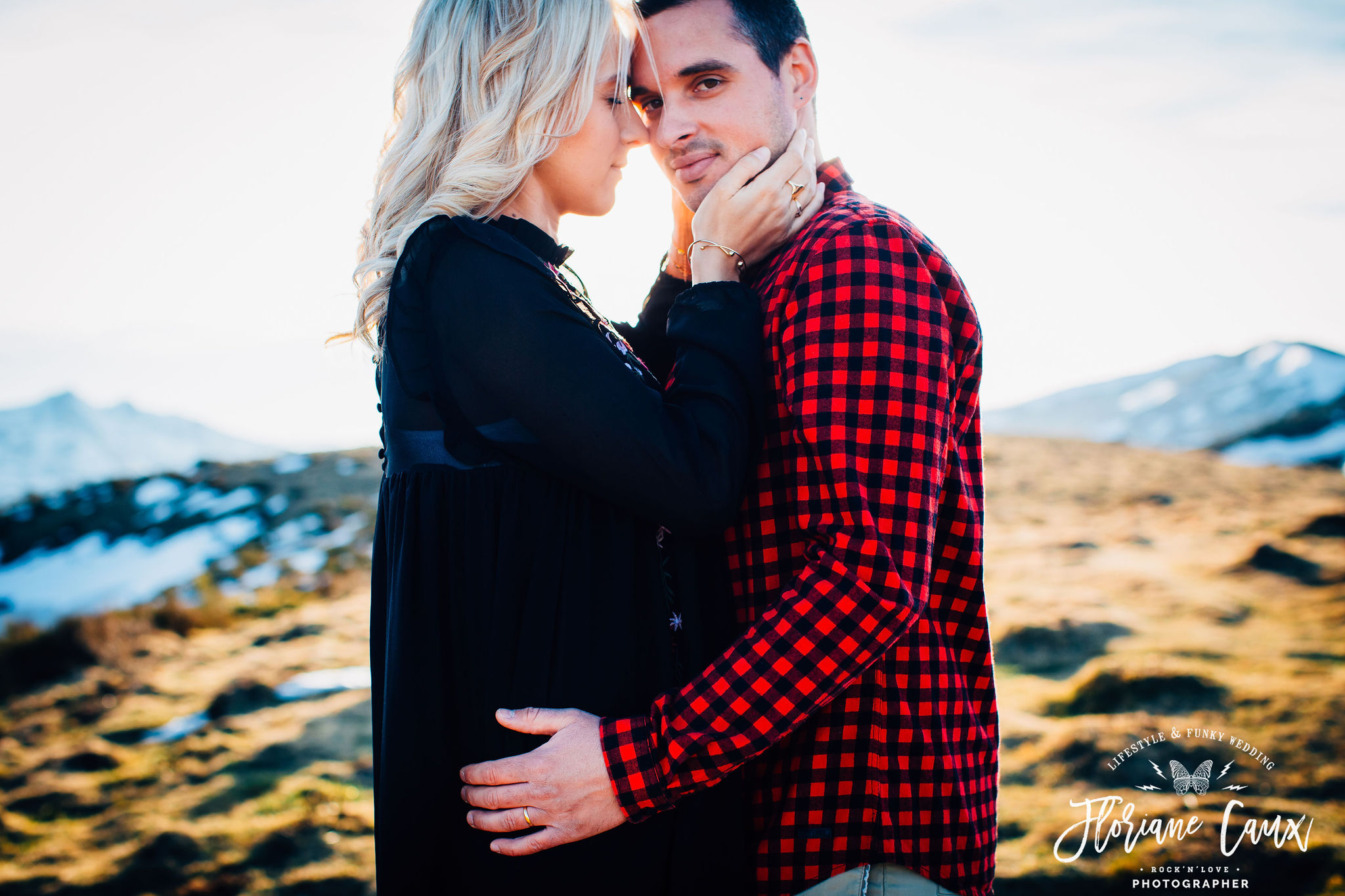 seance-photo-couple-grossesse-montagne-pyrenees (17)