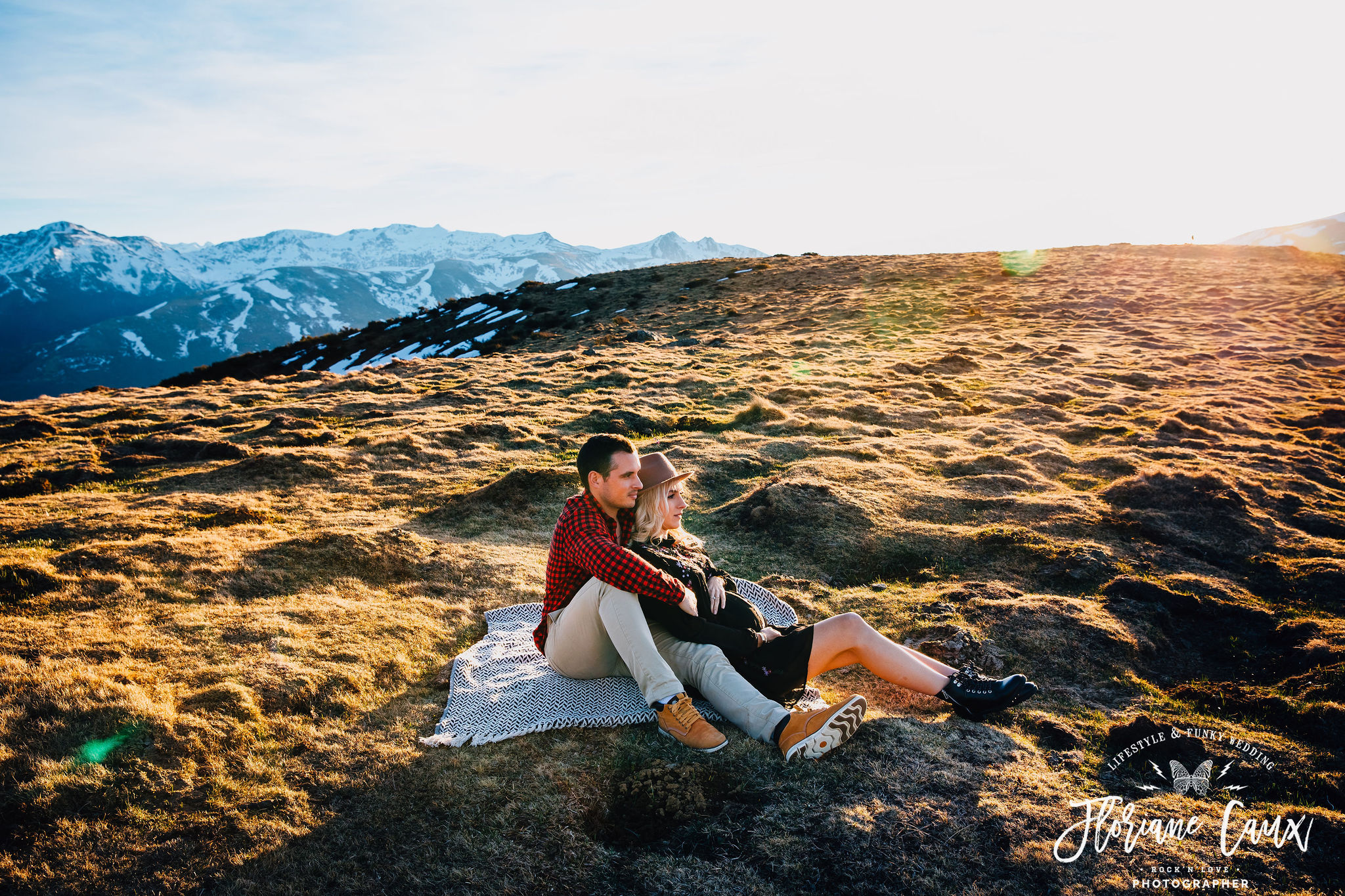 seance-photo-couple-grossesse-montagne-pyrenees (24)