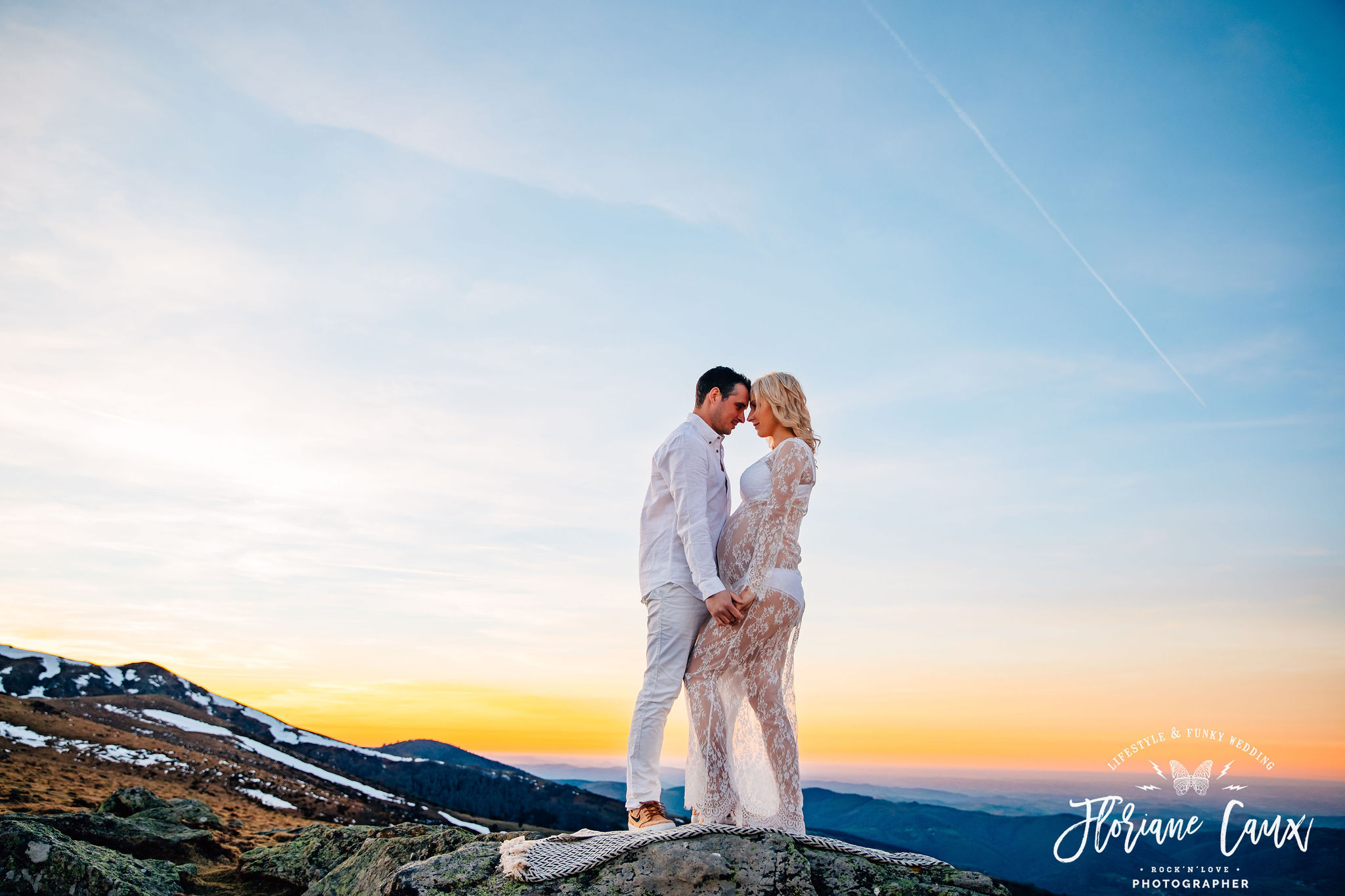 seance-photo-couple-grossesse-montagne-pyrenees (42)