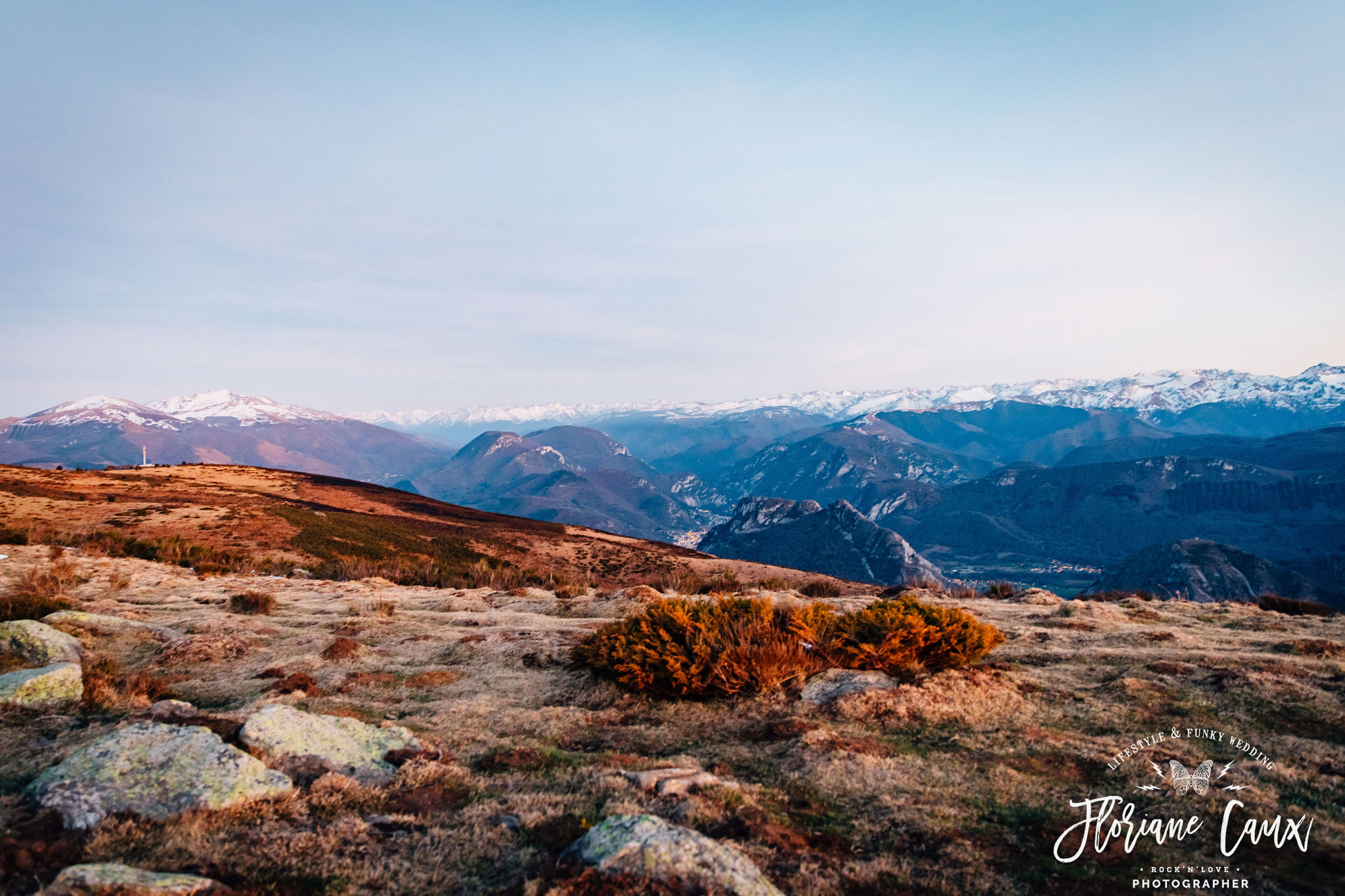 seance-photo-couple-grossesse-montagne-pyrenees (63)