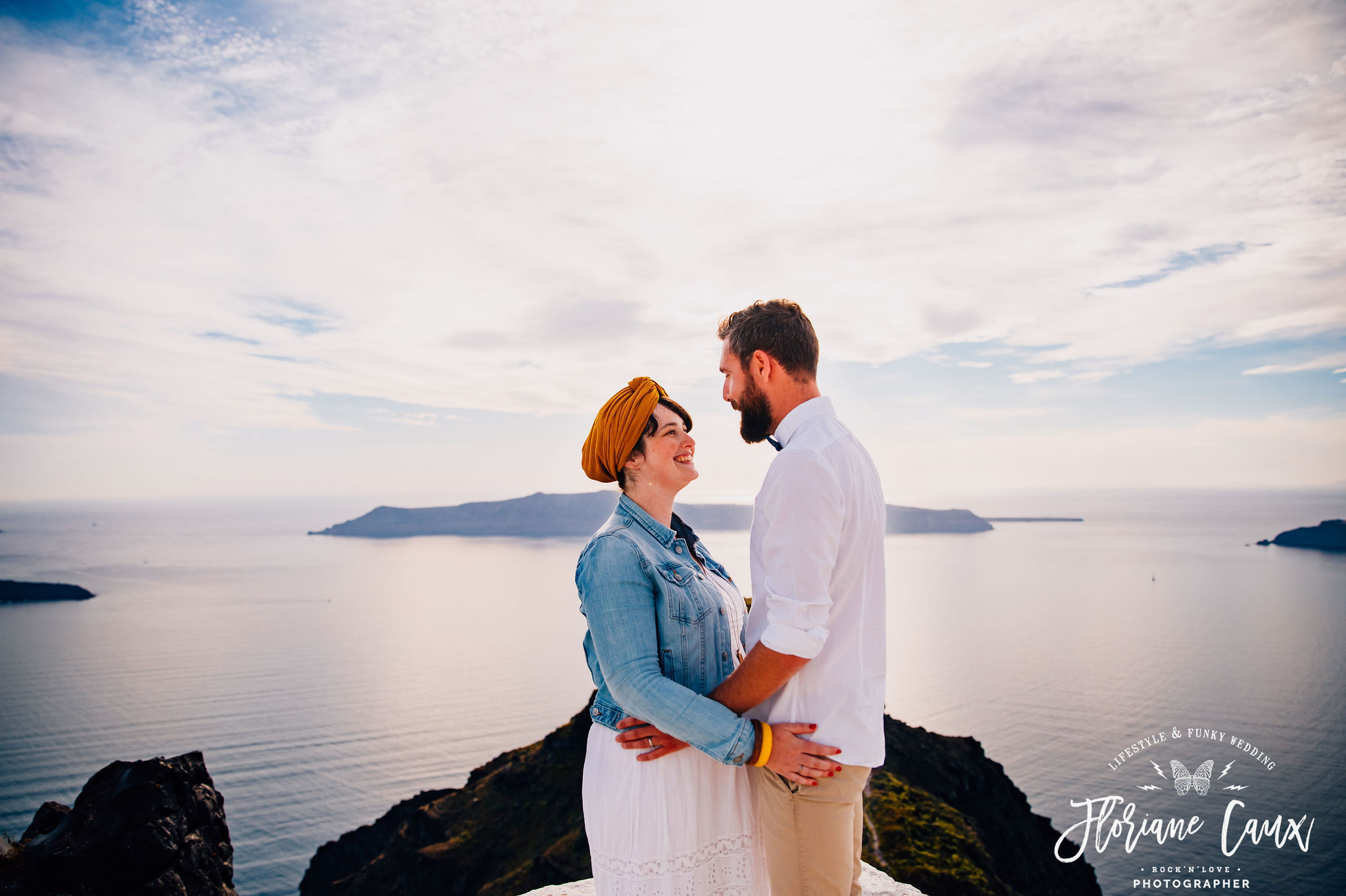 photographe-elopement-mariage-santorin (9)