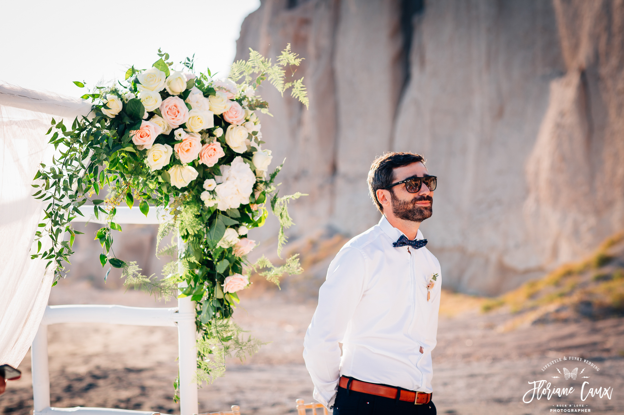 mariage-santorin-grece-ceremonie-laique-plage (4)