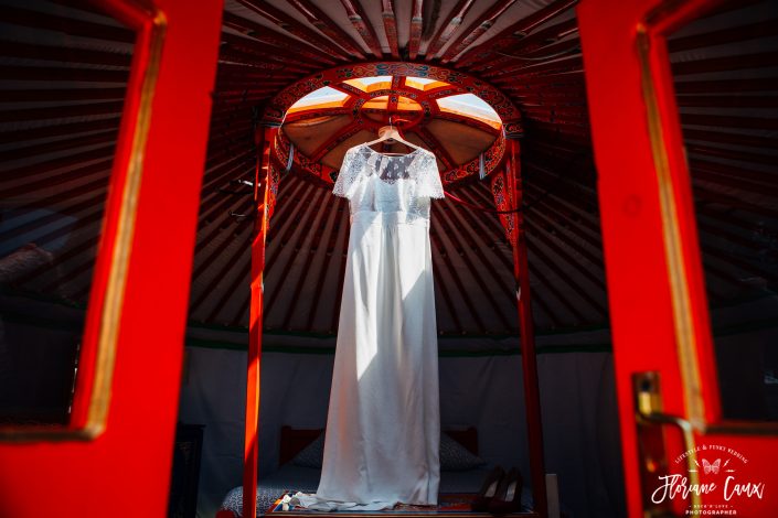 préparatifs de la mariée dans une yourte