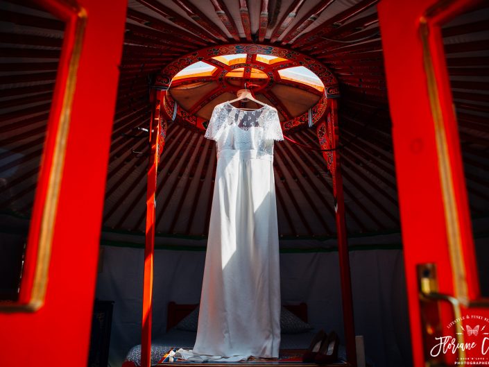 préparatifs de la mariée dans une yourte