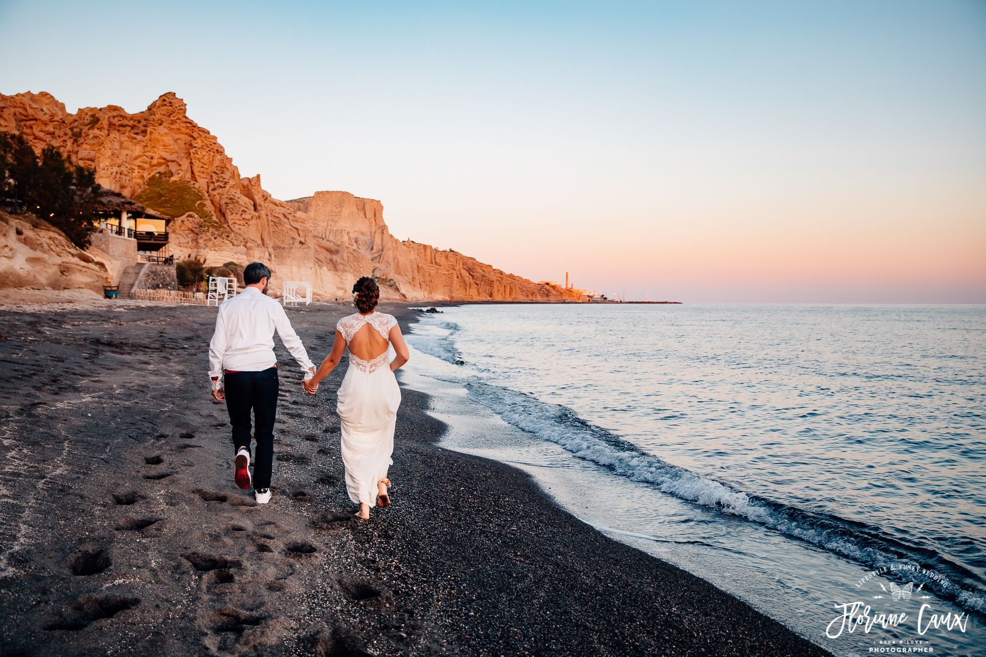 photographe-mariage-Santorin-oia-coucher-de-soleil-Floriane-Caux (23)