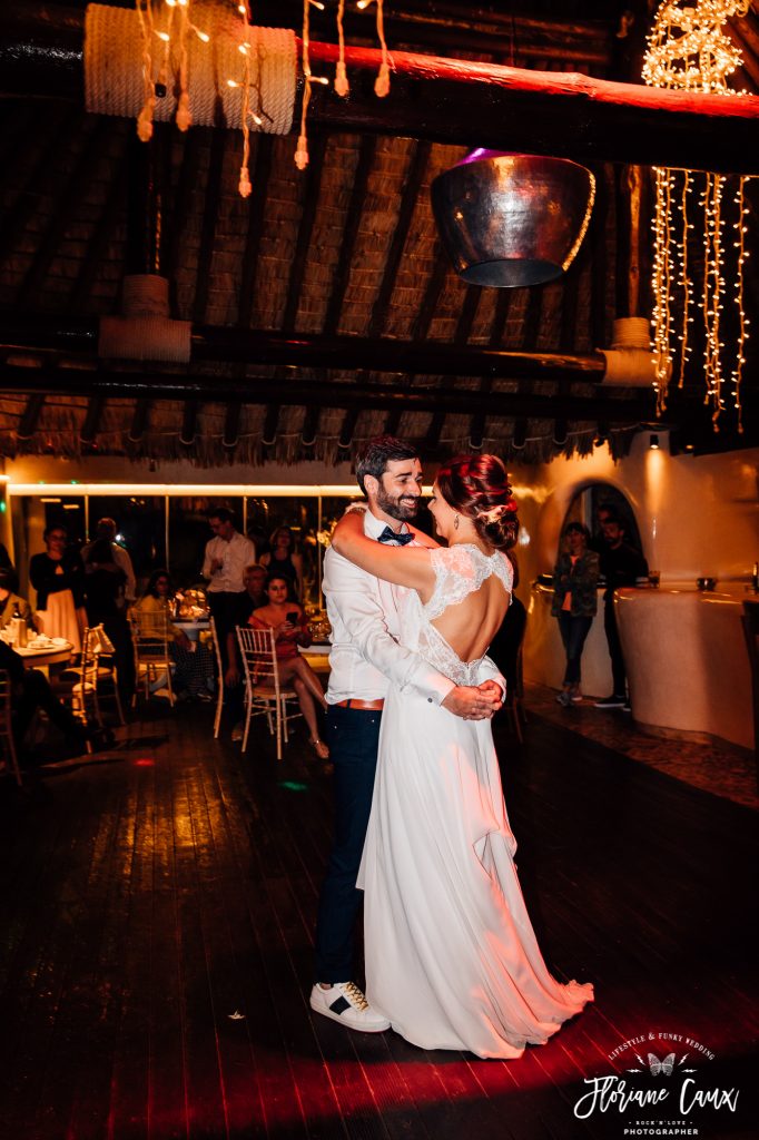 première danse mariage santorin en Grèce