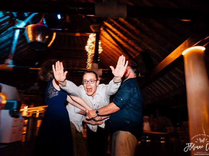 photos de soirée mariage Santorin en Grèce