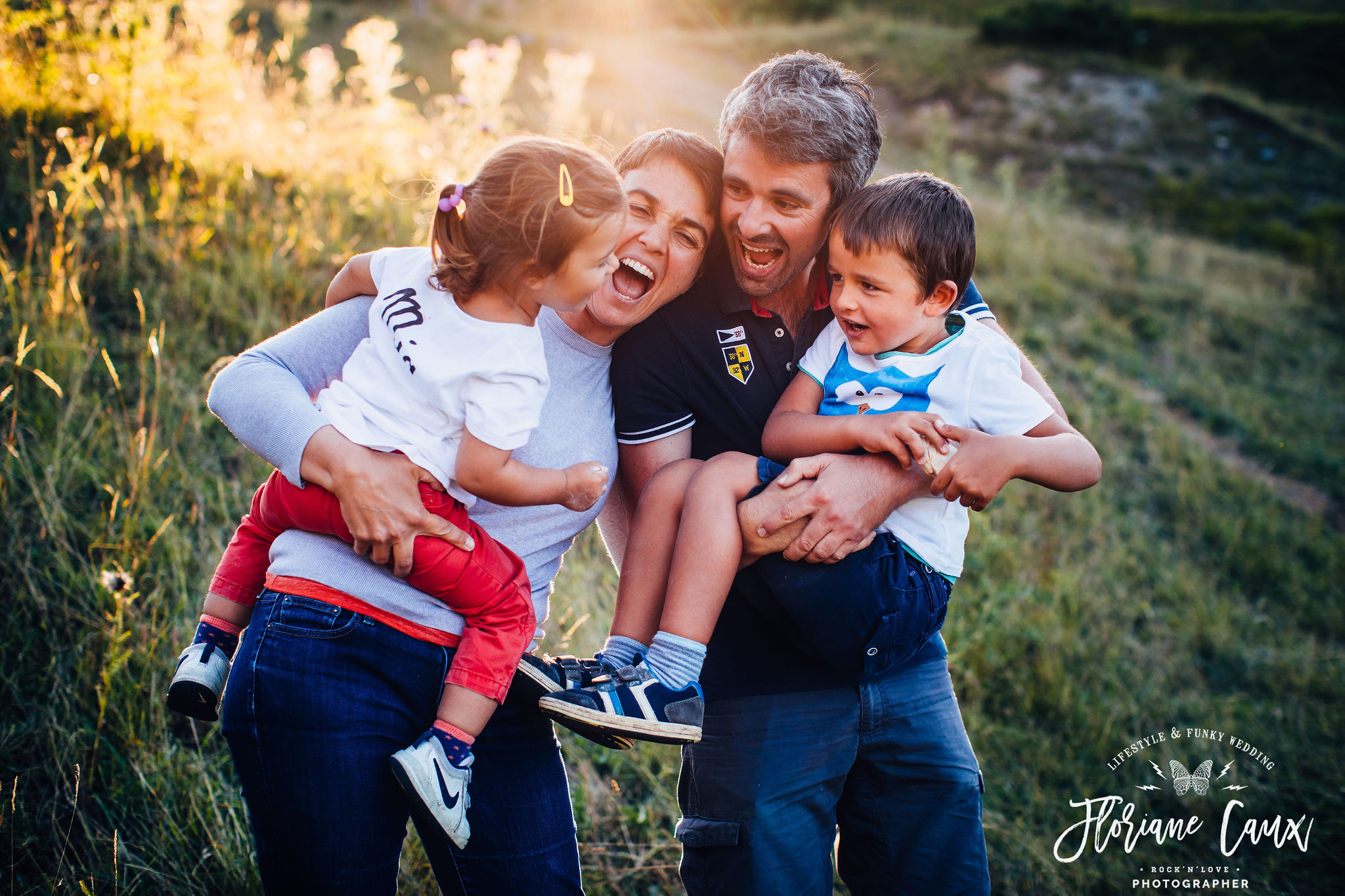 seance-photo-famille-montagne-pyrénées-Aude-pays-de-sault (15)