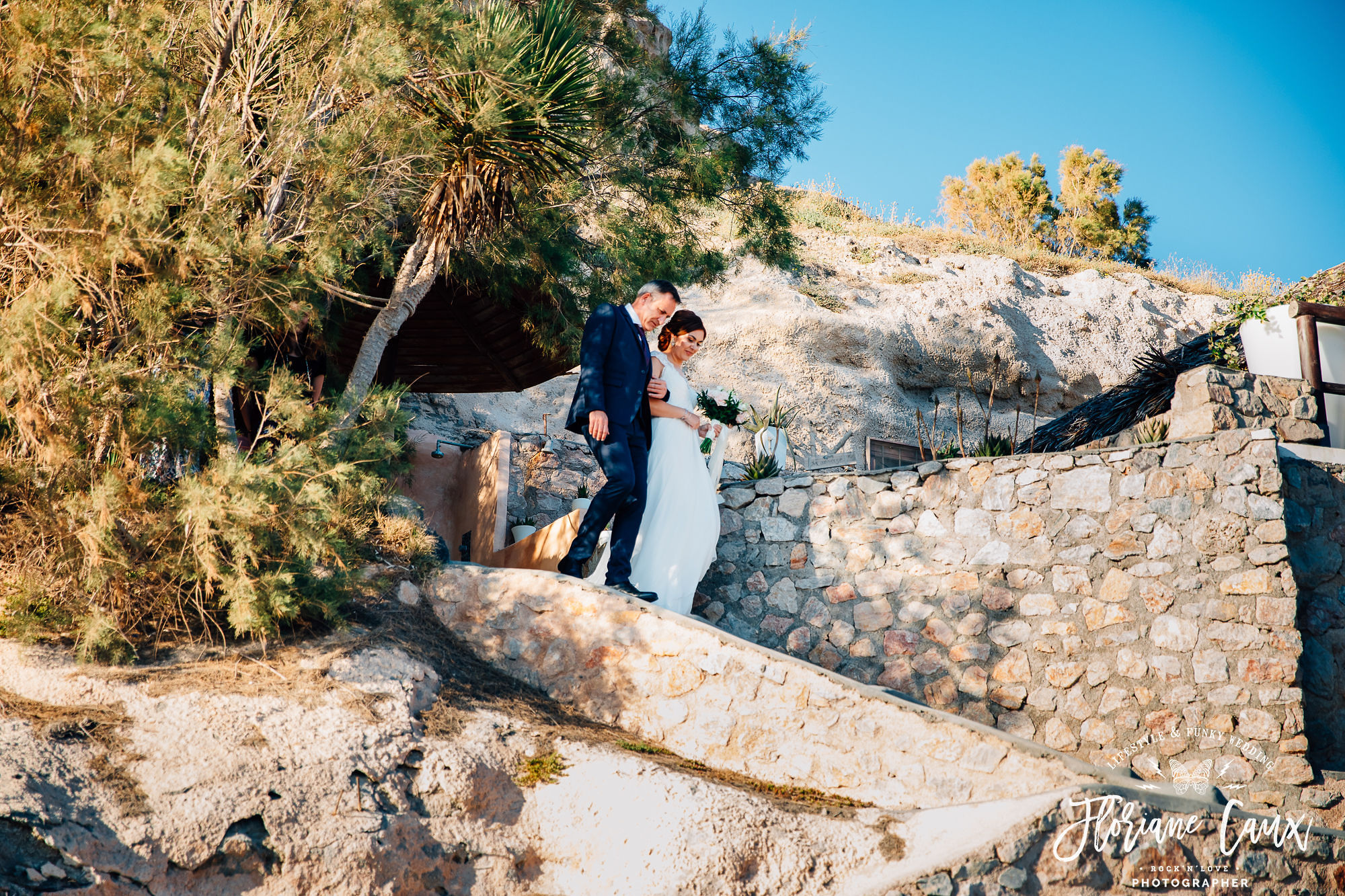 wedding-photographer-santorini-floriane-caux