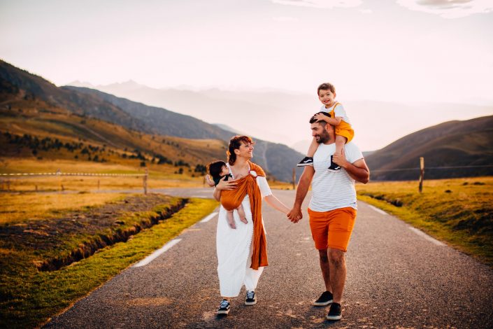 séance photo famille en Ariège au col du Portel