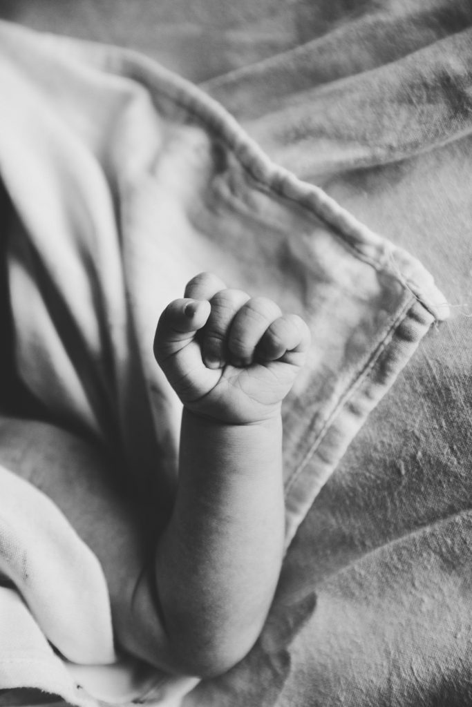 séance photo bébé lumière naturelle Limoux